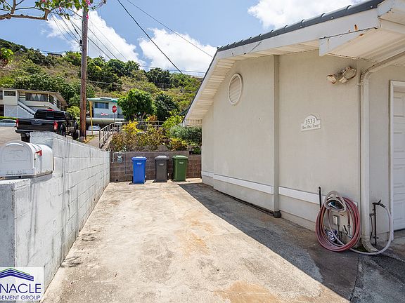 2nd image of 3533 Hinahina St