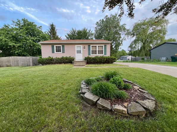 2421 Pollard Rd, Lansing, MI 48911