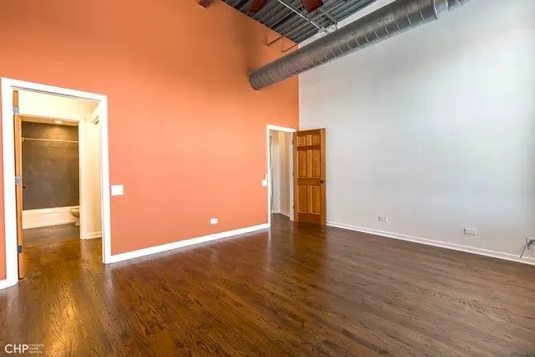 312 N May St #6I — Photo 10