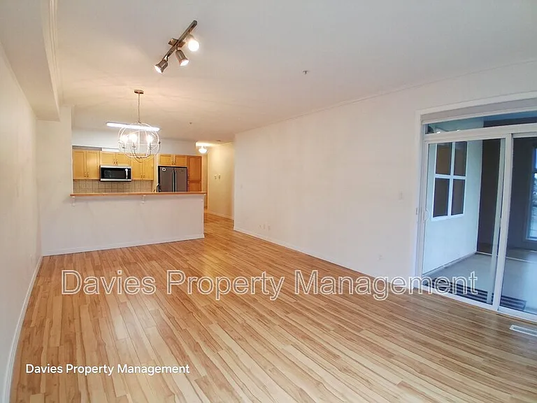 10403 122nd St NW #244 — Photo 5