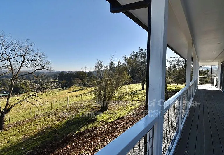 510 Fairview Ct #A — Photo 4