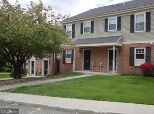 4 Winston Ct, Blue Bell, PA 19422