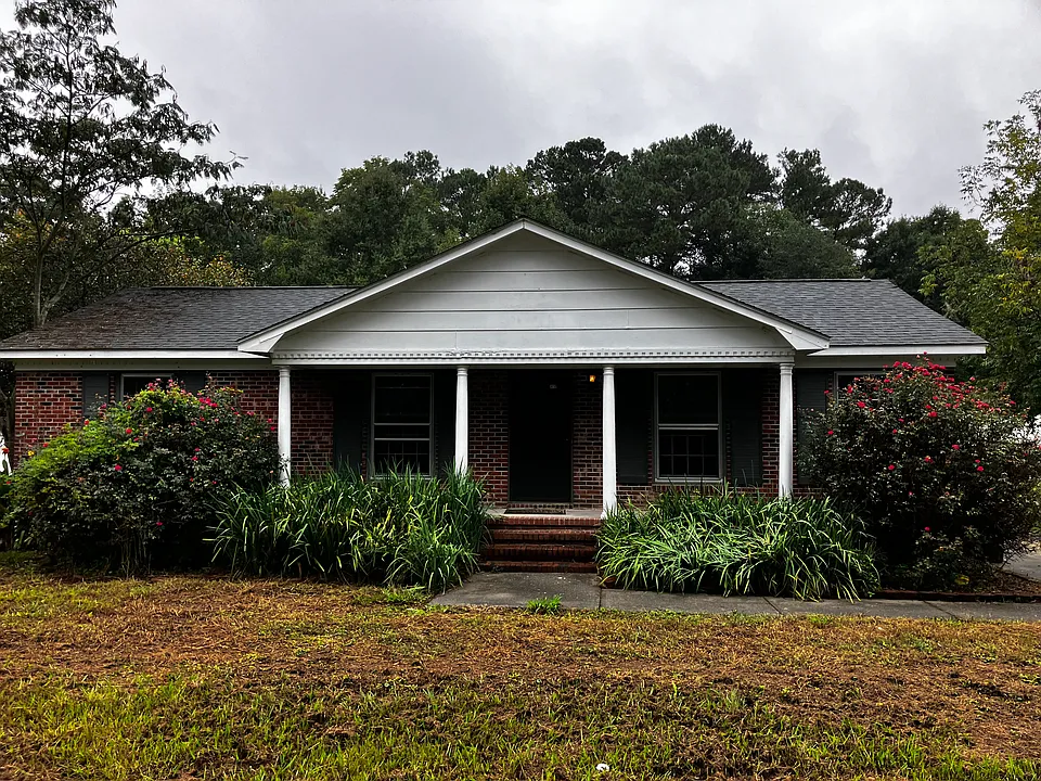416 W Ashe St