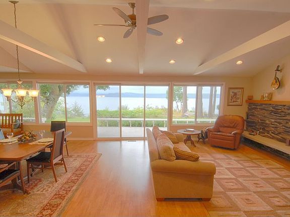 3rd image of 34579 Hood Canal Dr NE