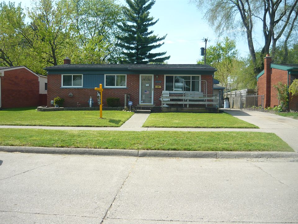 1st image of 34351 Sheridan St