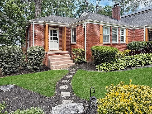 3rd image of 656 Timm Valley Rd NE