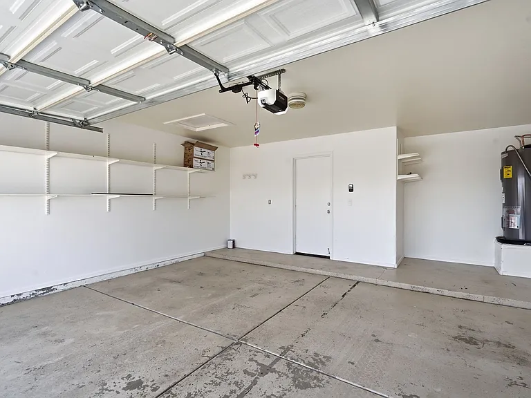 1302 E Michelle Dr — Photo 26