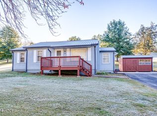 134 Old Coalfield Rd, Harriman, TN 37748