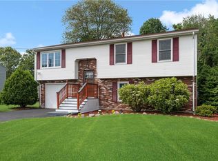 22 Niverville St, Johnston, RI 02919