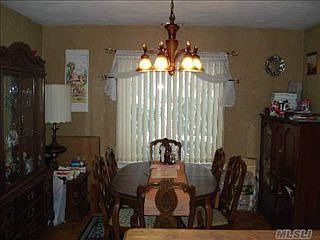 3rd image of 405 Clubhouse Ct