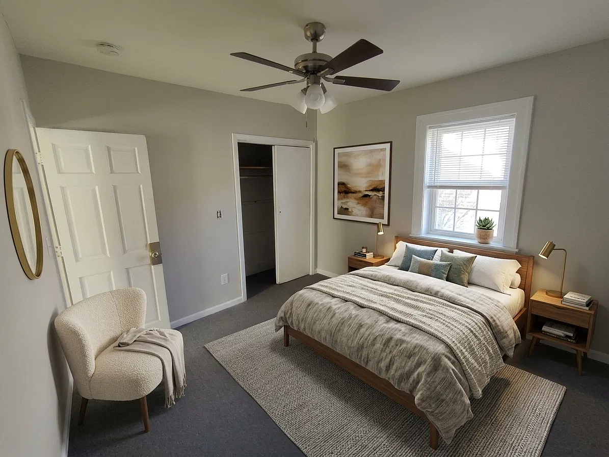 2 bed, 2500 sqft, $2,400 — Photo 2