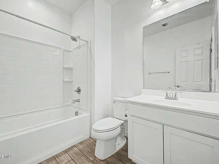 5722 W Getty Dr — Photo 32