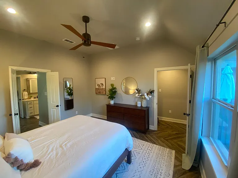 5902 Legacy Dr — Photo 12