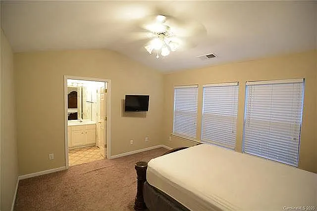 3276 Mannington Dr — Photo 6