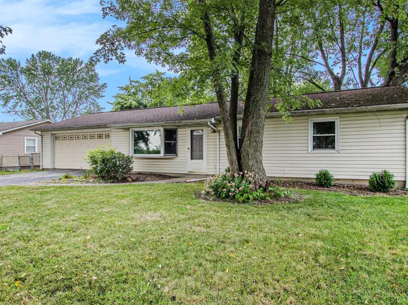 620 McCool Rd, Valparaiso, IN 46385
