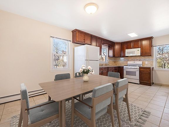 3rd image of 269 Kimball Ave Floor 2