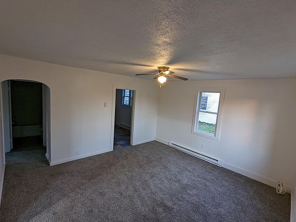 4th image of 243 College Ave