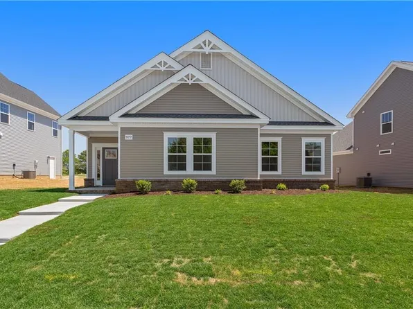 1011 Hillpoint Rd, Suffolk, VA 23434