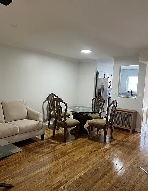 2 bed, 1065 sqft, $1,200 — Photo 2
