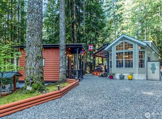 112 Two Pioneer Cir, Deming, WA 98244