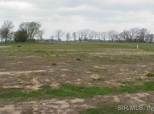 16668 Old State Rd, Carlyle, IL 62231