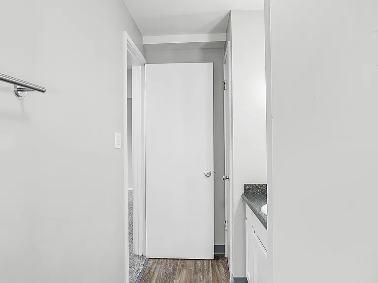 Thurber Square Apartments — Photo 22