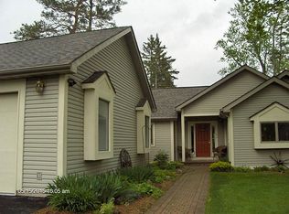 980 Indianwood Rd, Lake Orion, MI 48362