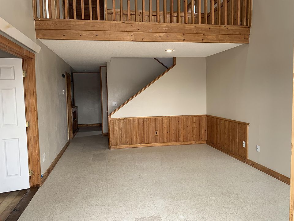 1st image of 528 Lincoln St #13-1