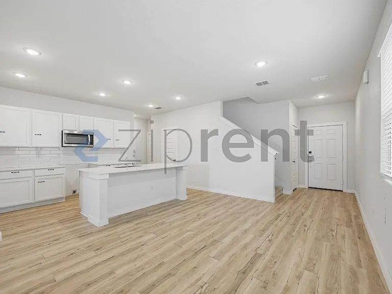 4750 Sahara Valleys — Photo 6