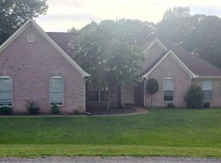 7731 Holly Ridge Dr, Horn Lake, MS 38637