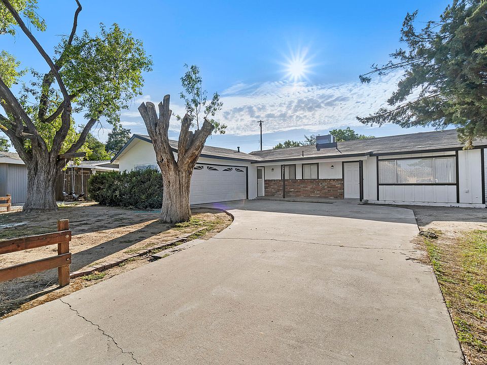 1801 S Sowell Street, Visalia, CA 93277 Zillow