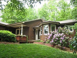 1st image of 925 Rocky Knoll Ln