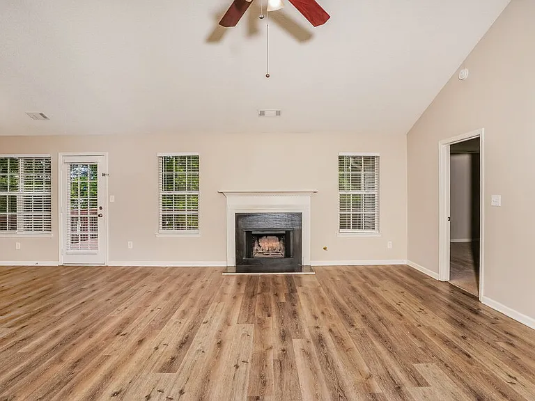 824 Summit Park Trl — Photo 4