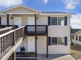 202 Root Rd, Hollister, MO 65672