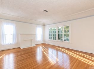 1042 S Orange Dr #101, Los Angeles, CA 90019