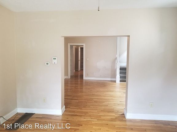 4th image of 384 E 16th Ave