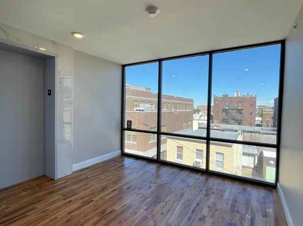 703a707 28th Street image 12 of 15