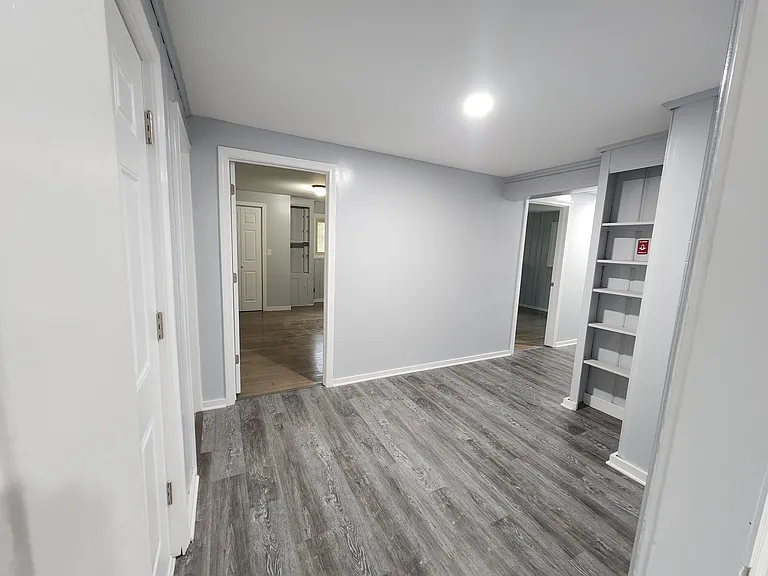 1751 S Main St — Photo 15