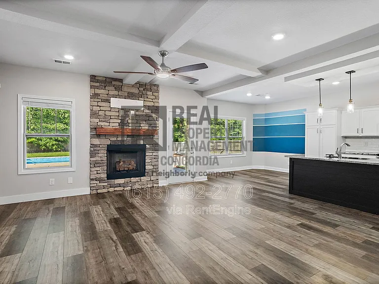 338 Crusaw Dr — Photo 7