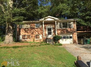 5666 Sandhurst Dr, Forest Park, GA 30297