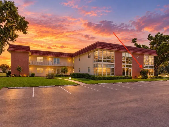 24 Pine Arbor Lane #103, Vero Beach, FL 32962
