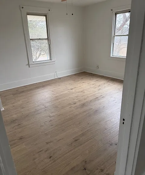 1406 Taylor Ave — Photo 10