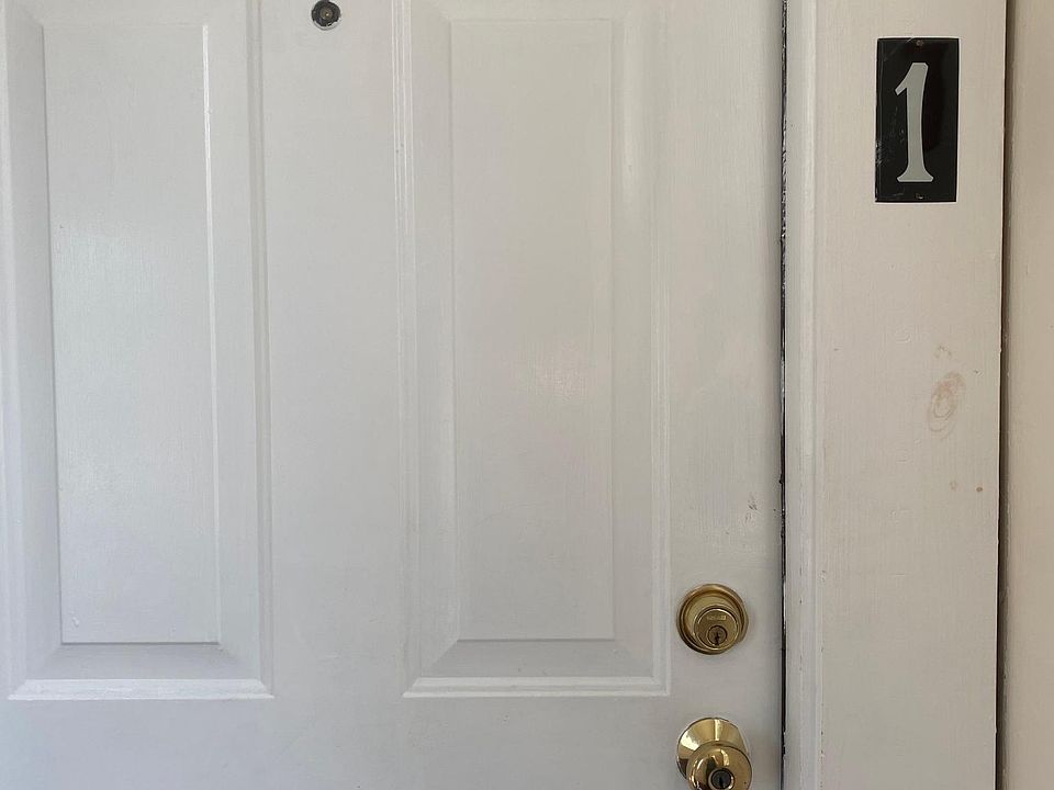 1st image of 75 Pleasant St #1