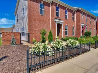 915 Lake St, Crown Point, IN 46307