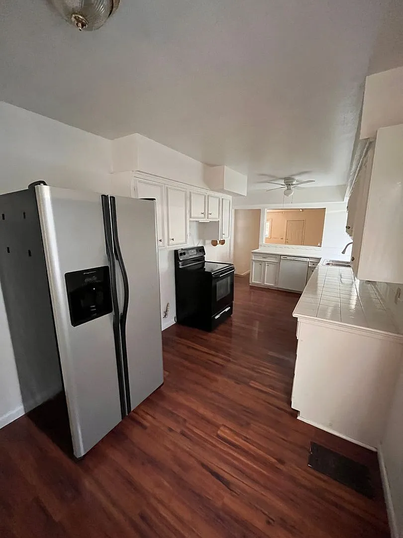Move in ready! — Photo 4