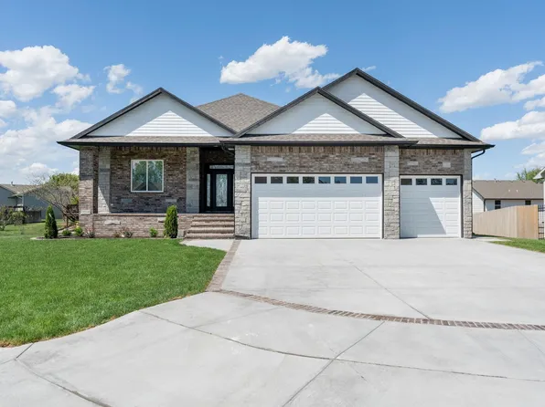 3311 S Bluelake Ct, Wichita, KS 67215