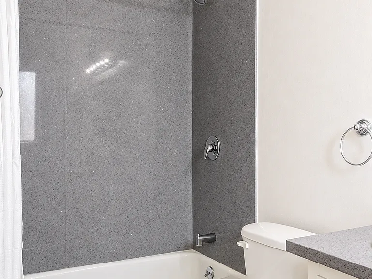 153 S Hayworth Ave #206 — Photo 7