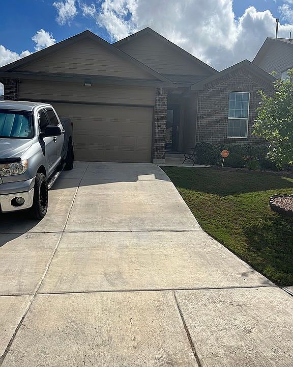 1st image of 2606 Barbwire Way