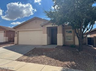 2002 S Hidden Pasture Ln, Tucson, AZ 85748
