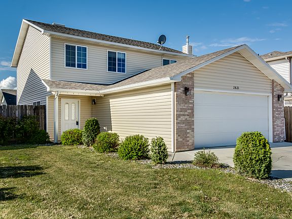 2nd image of 2821 Village Park Dr